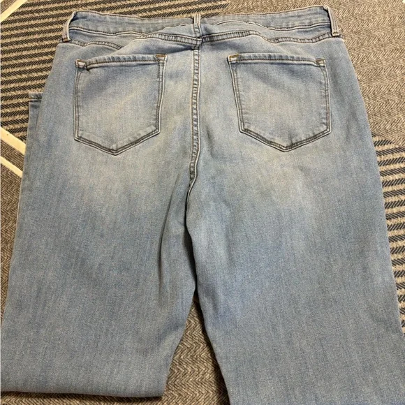 Old Navy Size 16 High Rise Straight Leg Jeans - Picture 5 of 9